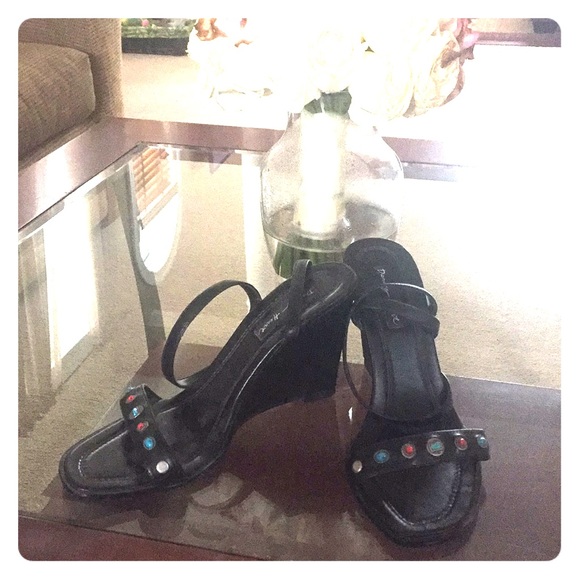 Sandals - Picture 1 of 6